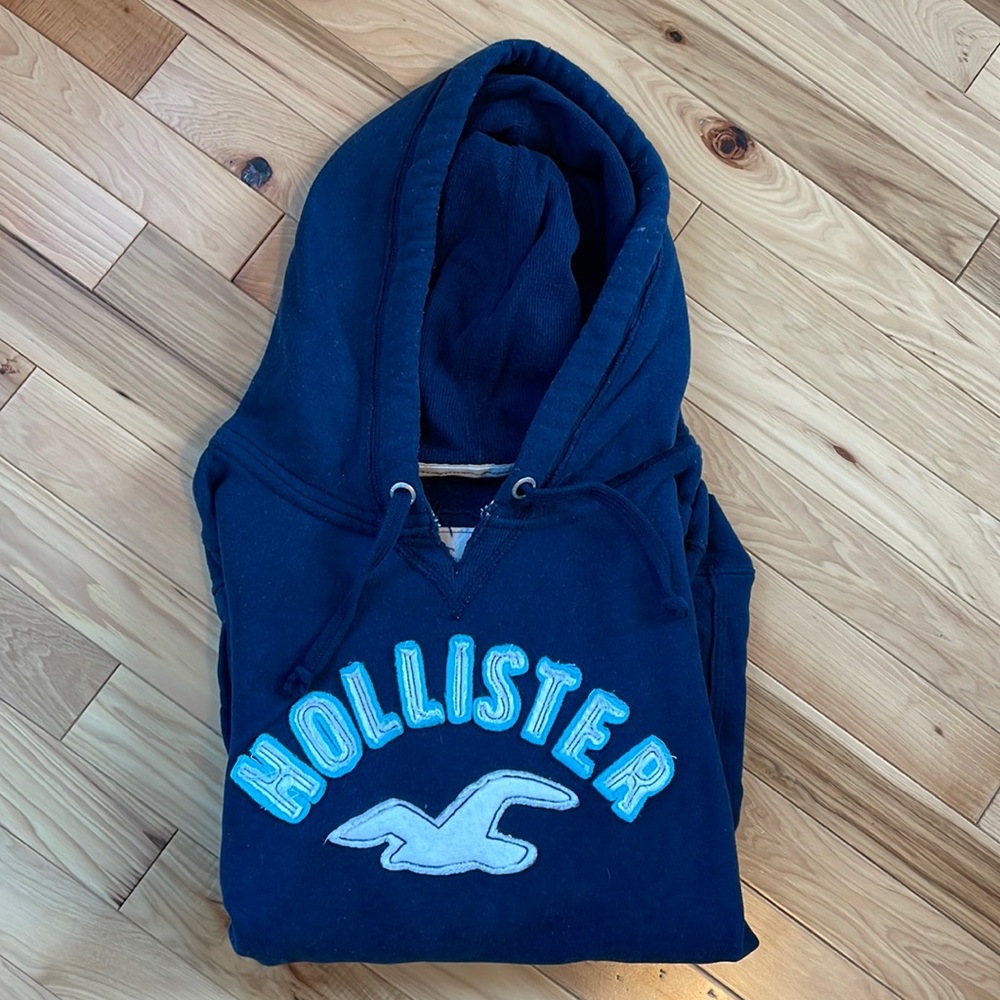 Hollister | vintage navy sweatshirt